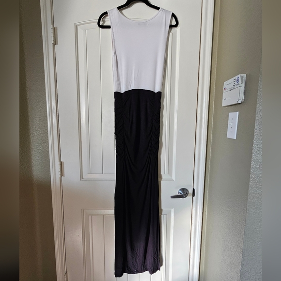 Bebe Fitted Maxi Dress - Picture 2 of 4